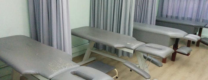 Green Chiropractic Centre is one of William 님이 좋아한 장소.
