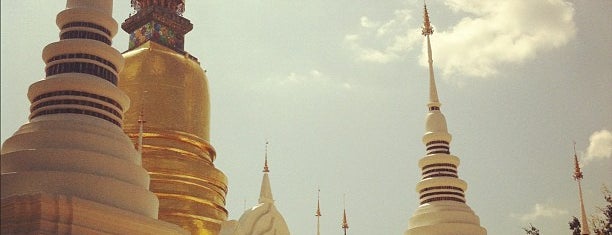 Wat Suandok is one of sonhando com a lua de mel.