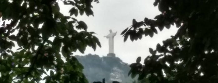 Casarao dos Prazeres is one of Rio não turístico.