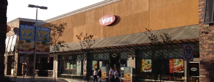 Vips is one of Lugares favoritos de 𝓜𝓪𝓯𝓮𝓻 𝓒𝓪𝓼𝓽𝓮𝓻𝓪.