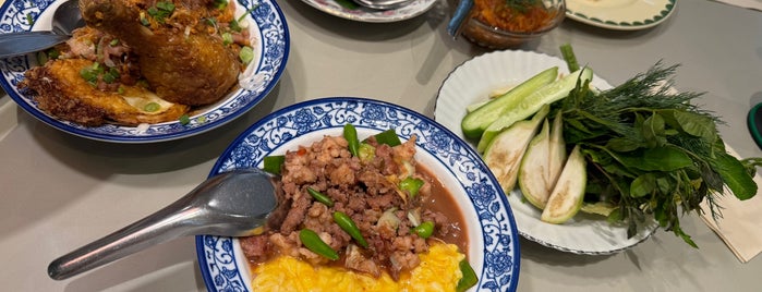 Bangkok Bold Kitchen is one of Locais curtidos por Fang.