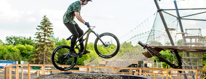 The Forge: Lemont Quarries is one of Activities.