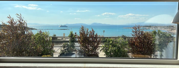 Sea View Hotel is one of Athens.