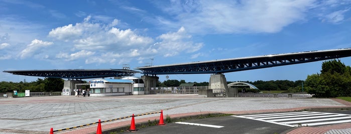 国営ひたち海浜公園 西駐車場 is one of 行く予定.