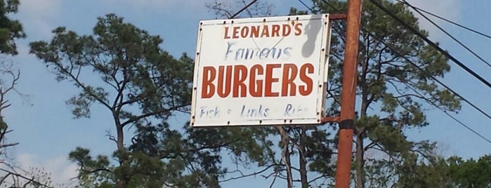 Leonard's Famous Burgers is one of Houston-nace.
