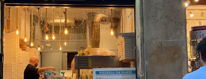pizzeria da nanni is one of Barca.