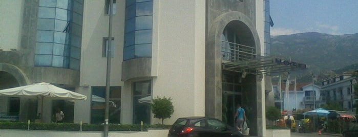 CKB ATM is one of Lieux qui ont plu à Crnogorska komercijalna banka.