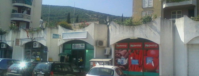 CKB Bijela is one of Crnogorska komercijalna banka: сохраненные места.