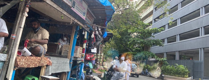 Matunga Flower Market is one of Mumbai To Do.