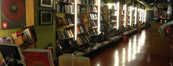 Altaïr is one of Travel bookshops around the world.