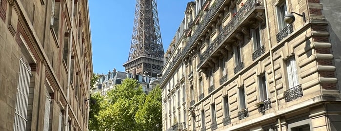 American Library in Paris is one of Shopping loisirs.