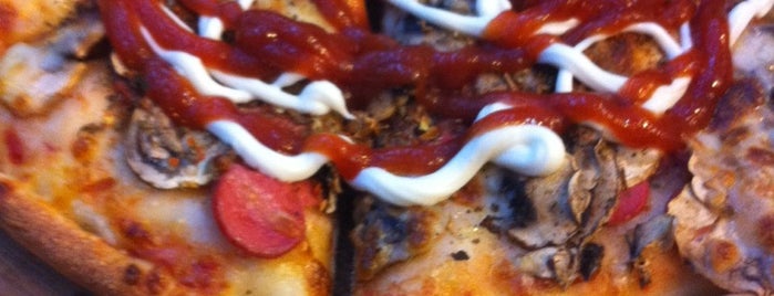 Pizzaport Pizza is one of Posti che sono piaciuti a MeRVe 💄.