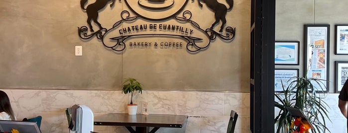Chateau de Chantilly Cafe is one of سلطان | Sultan's Saved Places.
