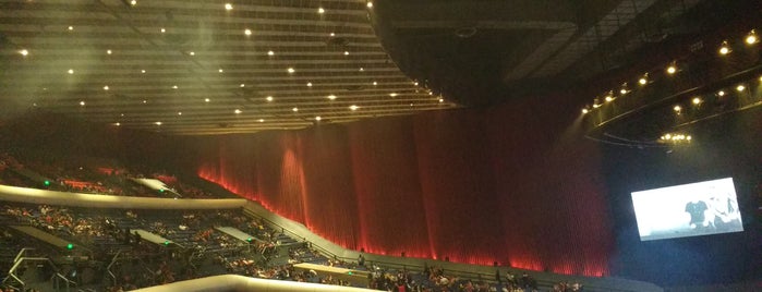 Auditorio Nacional is one of Lauraさんのお気に入りスポット.