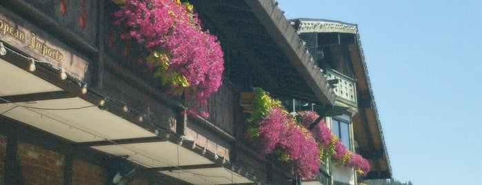Leavenworth is one of WA Resort Towns.