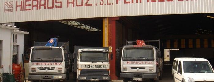 Hierros Ruz (Grupo Emprenda) is one of Empresas asociadas (en construcción).