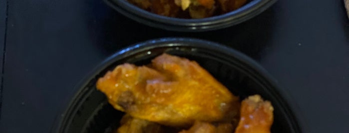 Buffalo Wings & Rings is one of Kさんのお気に入りスポット.