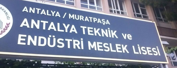 Antalya Mesleki ve Teknik Anadolu Lisesi is one of สถานที่ที่ Fatih ถูกใจ.