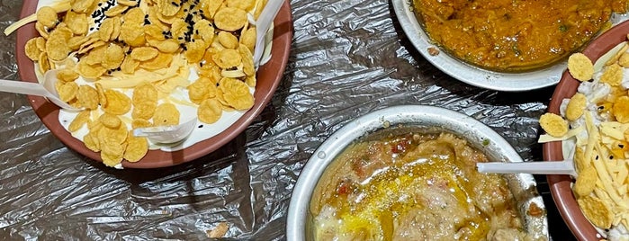 فوال الميقات is one of Resturant in Madinah.