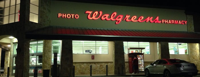 Walgreens is one of Locais curtidos por Phillip.