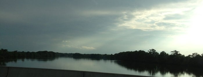 Champney River is one of Orte, die Lizzie gefallen.