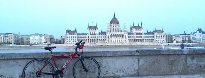 Novotel Budapest Danube is one of Сергей'ın Beğendiği Mekanlar.