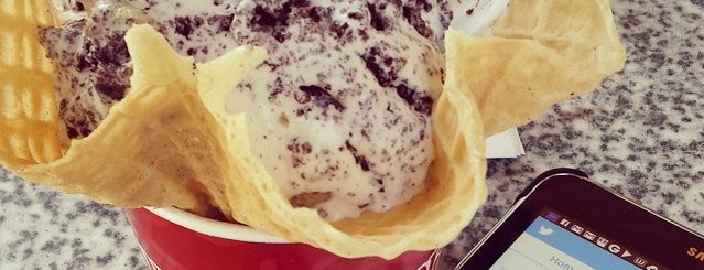 Cold Stone Creamery is one of Emyr 님이 좋아한 장소.