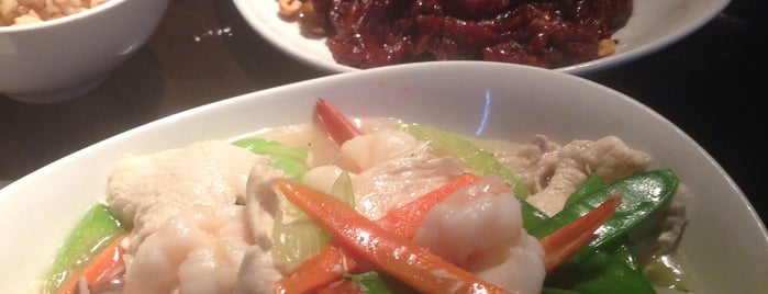 P.F. Chang's is one of Top picks for Chinese Restaurants.