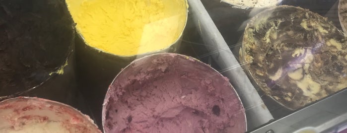 Baskin-Robbins is one of The 9 Best Places for Mousse in Chattanooga.