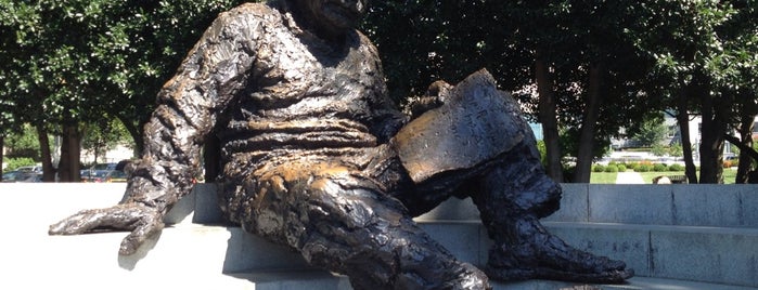 Albert Einstein Memorial is one of DC - Must Visit.
