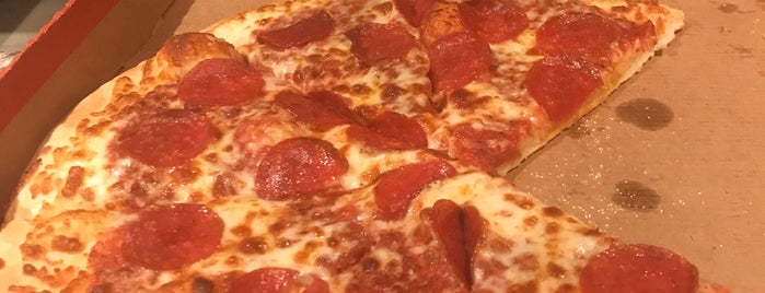 Little Caesars Pizza is one of Frecuentes.