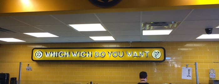Which Wich? Superior Sandwiches is one of Lieux qui ont plu à Sowmya.