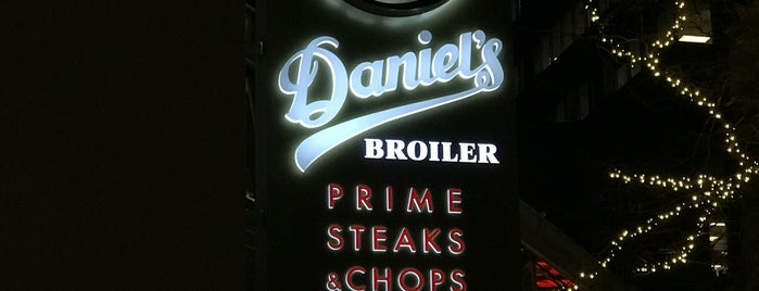 Daniel's Broiler is one of Ada Rose'nin Beğendiği Mekanlar.