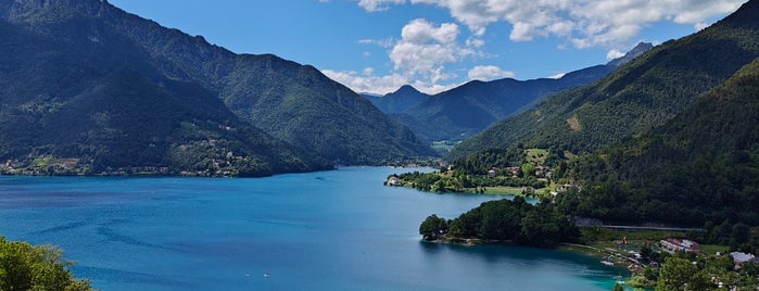 Lago di Ledro is one of Italy.