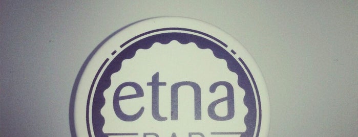 Etna bar is one of สถานที่ที่ rapunzel ถูกใจ.