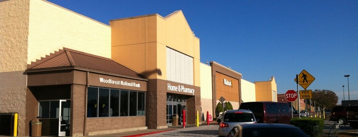 Walmart Supercenter is one of Tempat yang Disukai Miriam.
