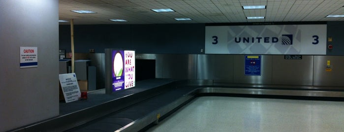Baggage Claim is one of Lieux qui ont plu à Gregory.