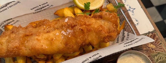 The Mayfair Chippy is one of fish & chips (LND).