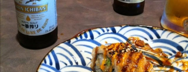 Sushi Bar Iori is one of Lugares favoritos de Dan.