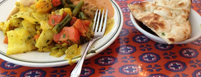 Simi's India Cuisine is one of Posti salvati di Art.