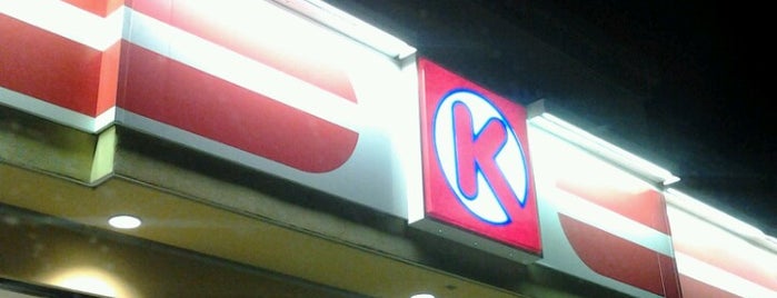 Circle K is one of Jeffreyさんのお気に入りスポット.