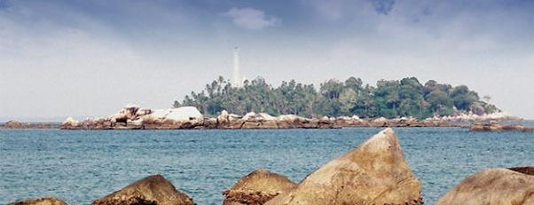 Penyusuk Beach, Pantai Penyusuk is one of Wisata Bangka.