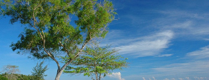 Pantai Tanjung Kelayang is one of Wisata Belitung.