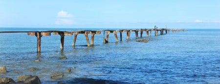 Pantai Olie Pier is one of Wisata Belitung.