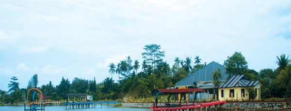 Kolong Keramik is one of Wisata Belitung.