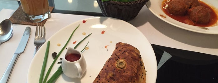 Ananda Vegan Restaurant | رستوران گیاهی آناندا is one of جاهای رفتنی که نرفتم هنوز.