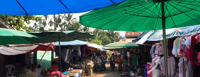 Payathonzu Market is one of Travel.