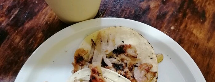 Tacos Charmin is one of Lugares guardados de Griss.