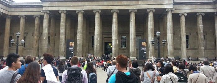 British Museum is one of Tempat yang Disukai Hideyuki.