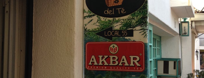Emporio del té Akbar is one of Locais curtidos por Catherine.